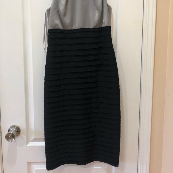 STUNNING FORMAL DRESS (prom/graduation/business event/dinner) - Picture 2 of 10